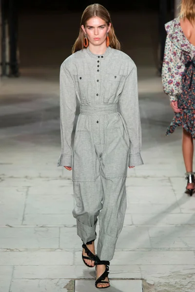 Look 13